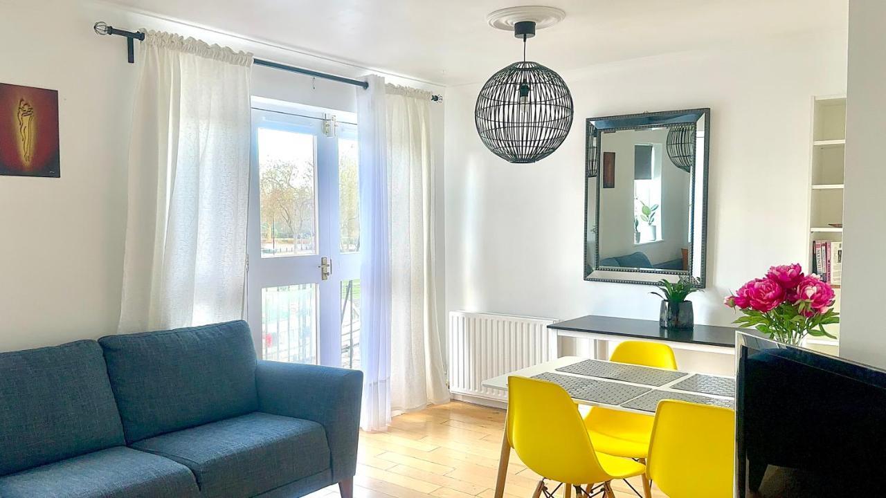 Amazing Location - City Of London- 2 Bedroom Stunning Canal View House With Private Garden,Parking & Balcony Kültér fotó