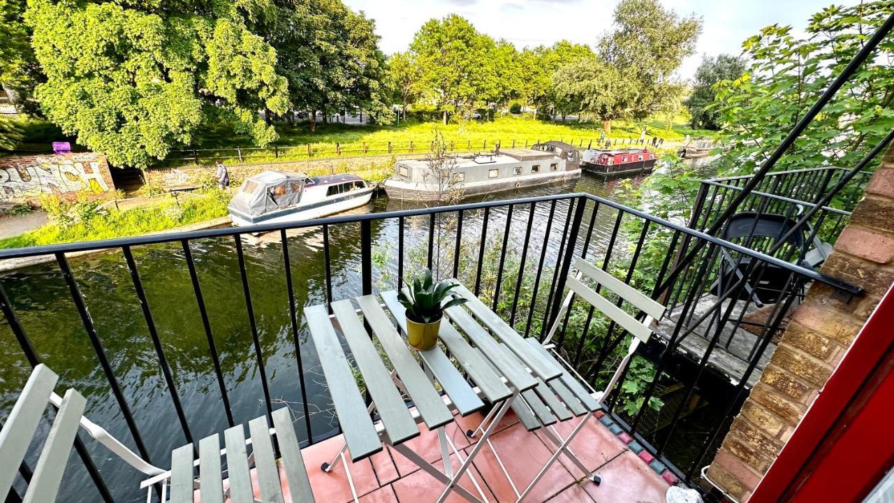 Amazing Location - City Of London- 2 Bedroom Stunning Canal View House With Private Garden,Parking & Balcony Kültér fotó