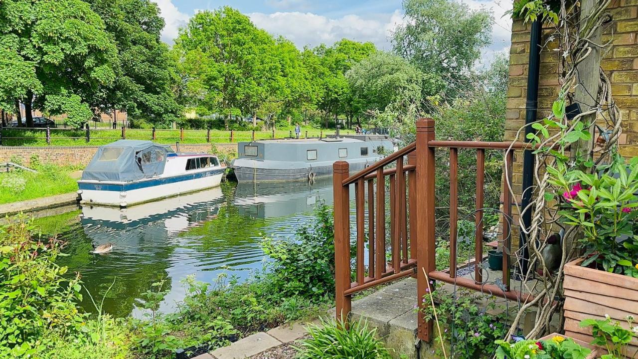 Amazing Location - City Of London- 2 Bedroom Stunning Canal View House With Private Garden,Parking & Balcony Kültér fotó